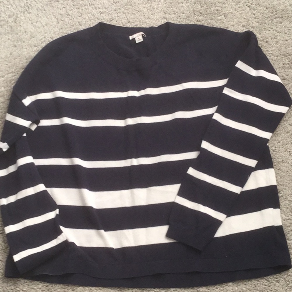 Gap navy blue striped sweater.Size M